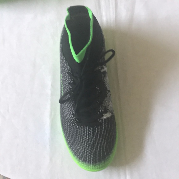 Adidas youth sneakers - Picture 10 of 11